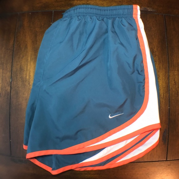 Nike Pants - 🏋️‍♀️ Nike Training Shorts Size M